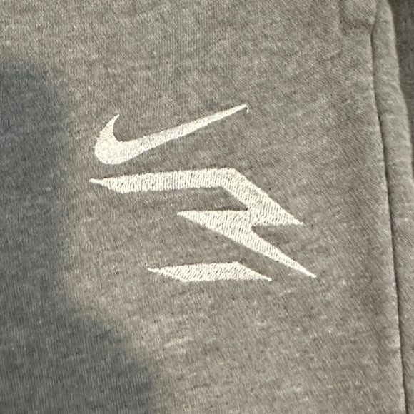 Nike Kids Gray and Charcoal Joggers Lot of 2 - Picture 3 of 8